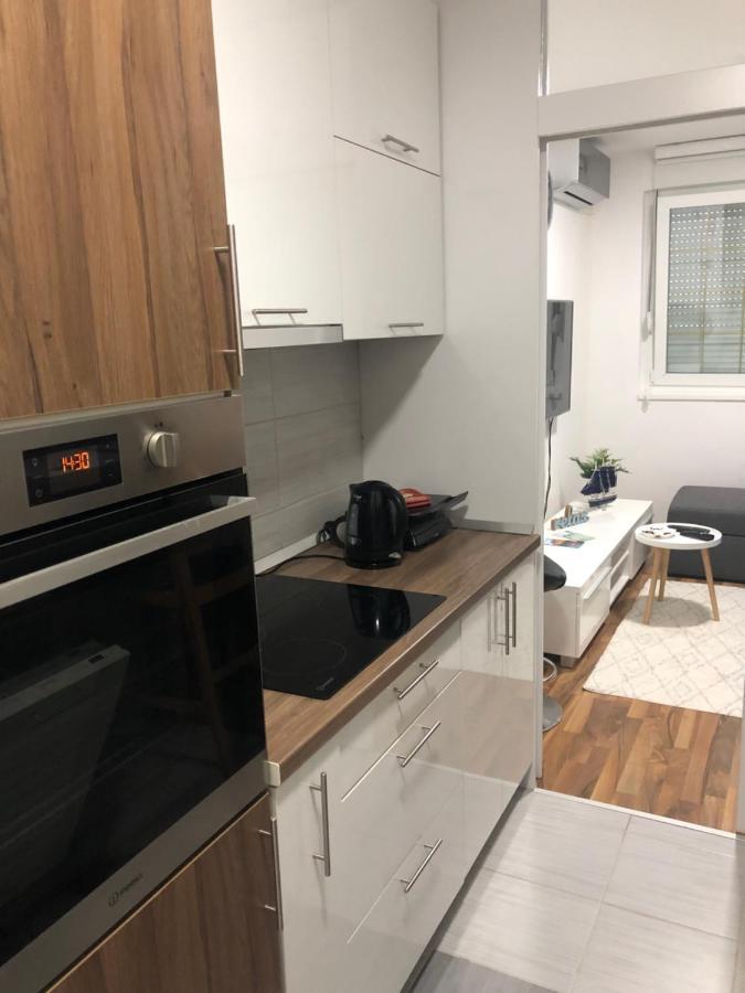 Welcome To The Apartment Mesic- Airport Сараево Екстериор снимка