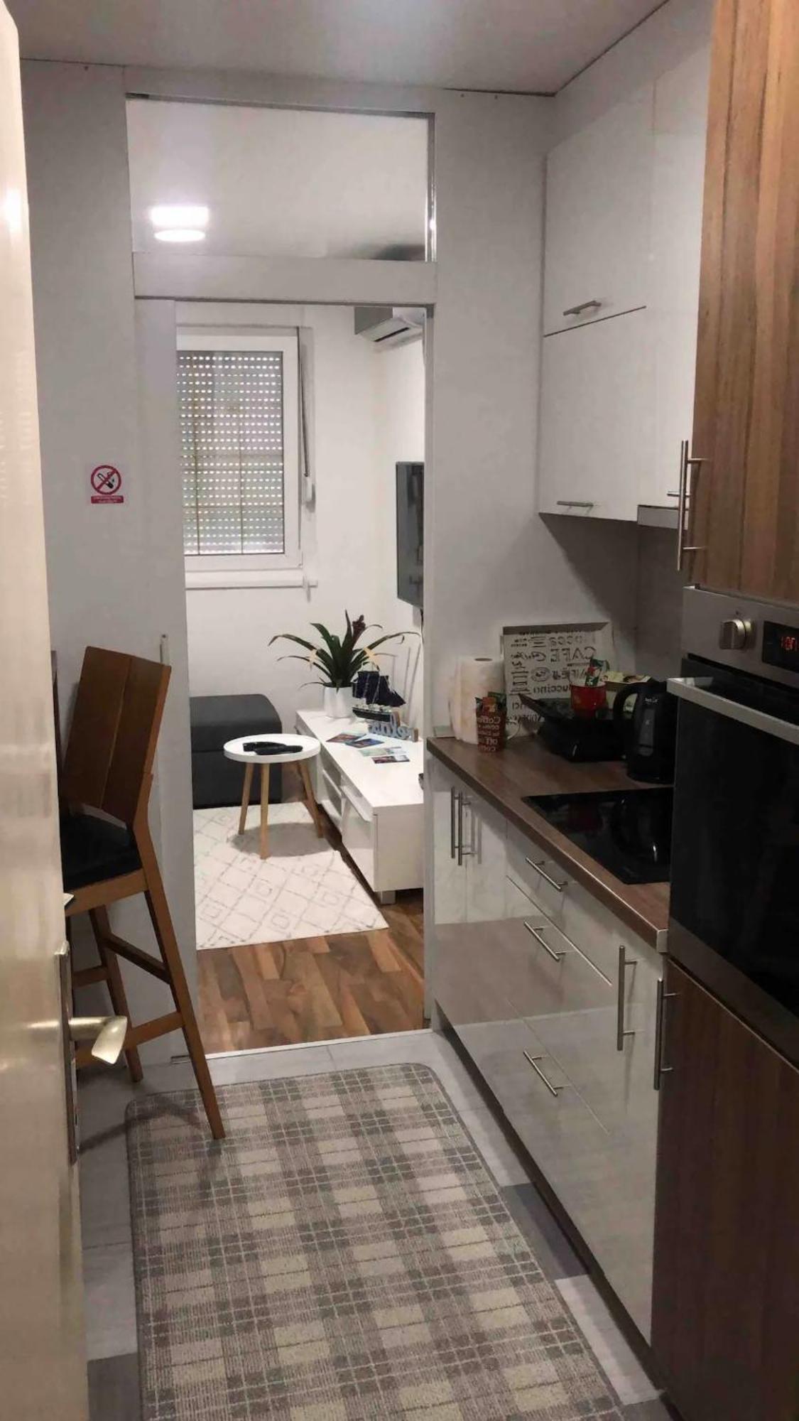 Welcome To The Apartment Mesic- Airport Сараево Екстериор снимка